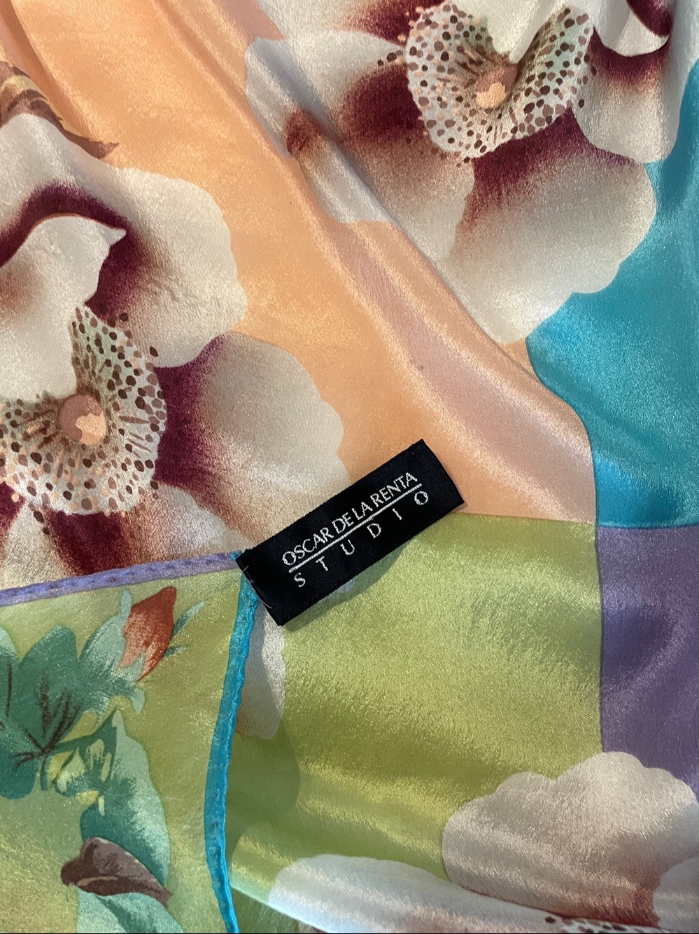 Oscar De La Renta Japan Silk Vintage Scarf